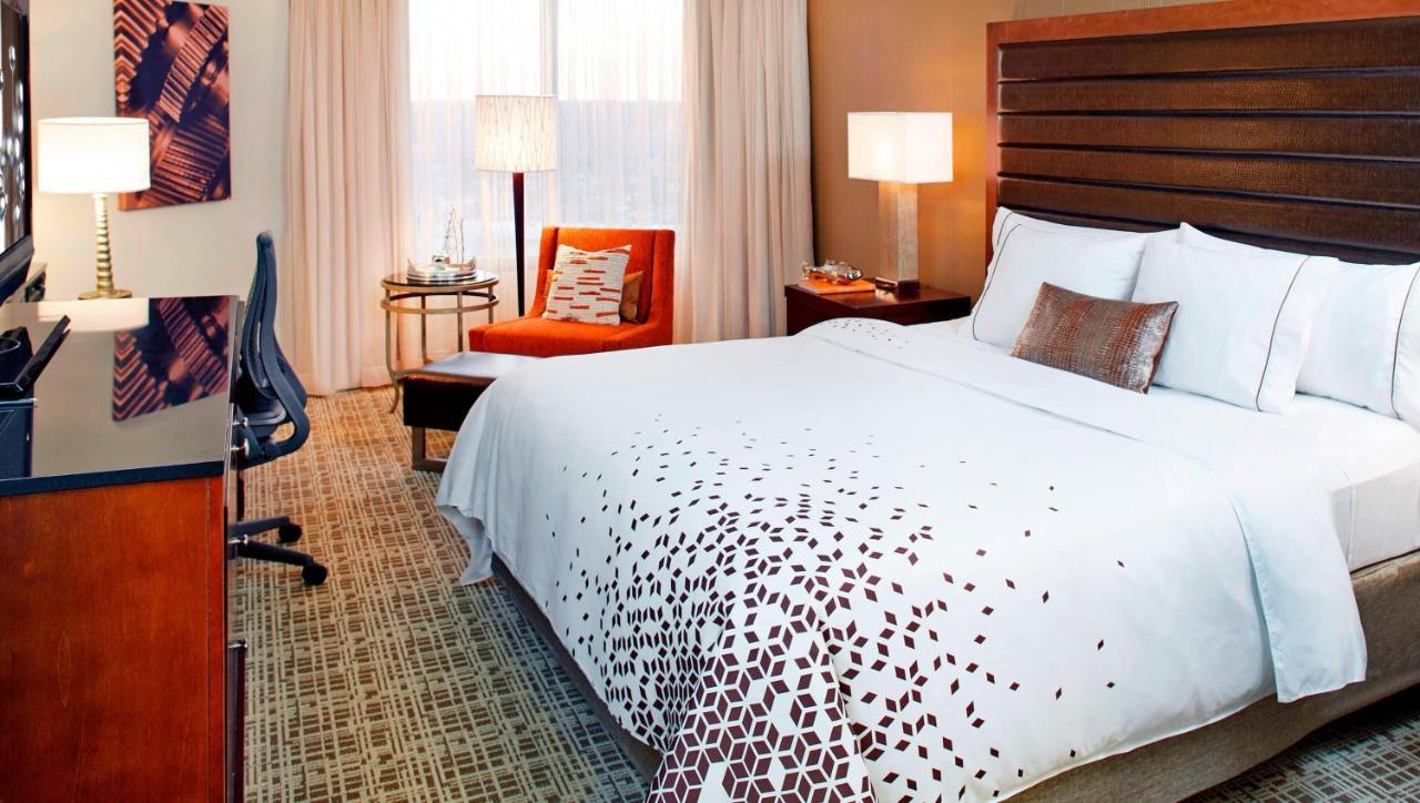 Renaissance St. Louis Airport Hotel Berkeley Buitenkant foto