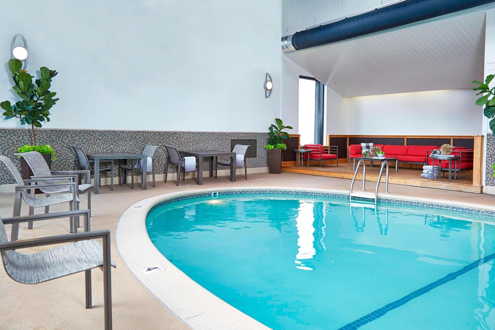 Renaissance St. Louis Airport Hotel Berkeley Buitenkant foto